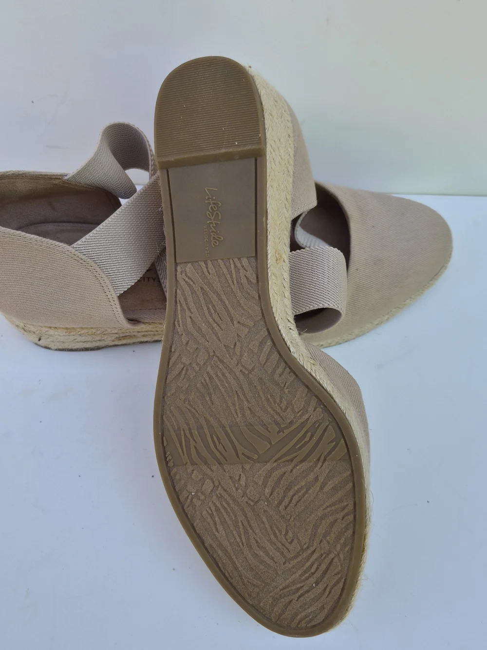 Life Stride Beige Cross-Band Espadrille Wedges 10W